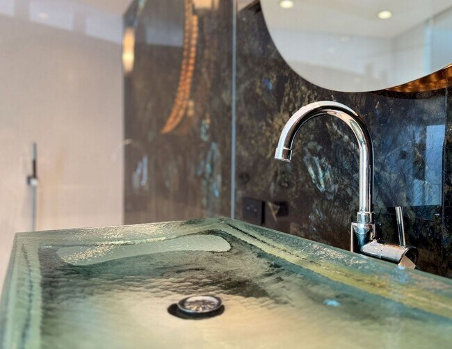 Building Photo - Designer Luxury. Iconic Views. Extraordinary Living.