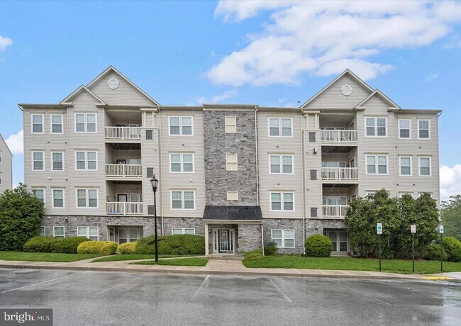 Building Photo - 5307 Wyndholme Cir