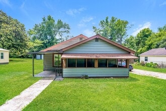 Building Photo - 4313 Kendall Ave