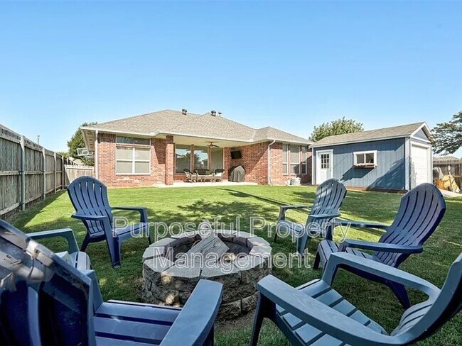 Building Photo - 7320 Stinchcomb Dr