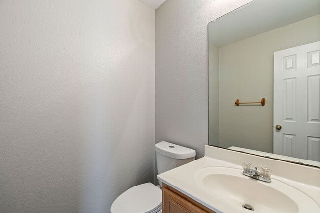 Building Photo - Beautiful 3 bedroom, 2.5 bathroom home in Round Rock!!!