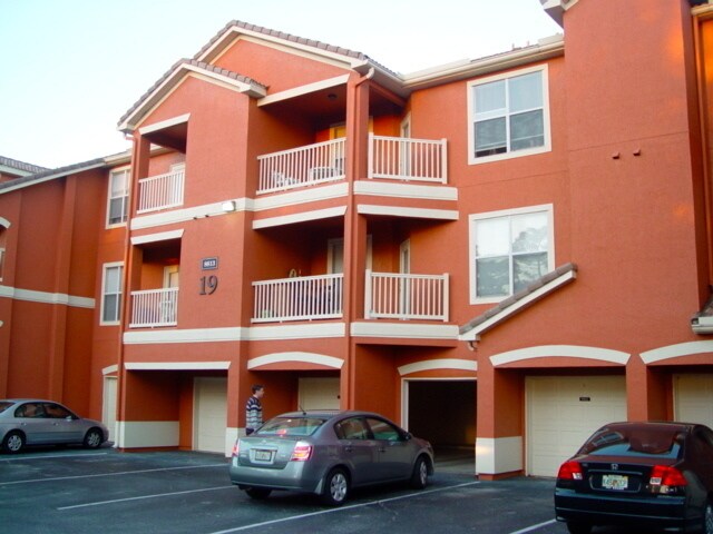 Building Photo - 2Bedroom 2Bath ~ Resort-Style Living Minutes from Disney!