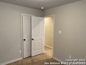 Building Photo - 6850 Lakeview Dr.