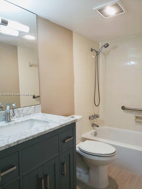 Building Photo - 401 Golden Isles Dr