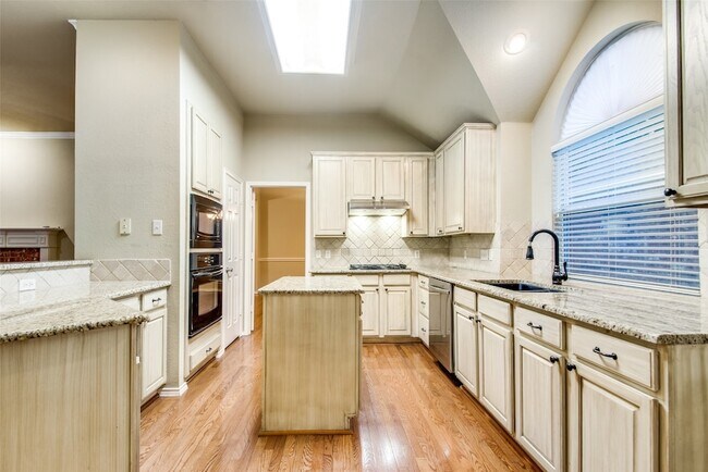 Building Photo - 1331 Capstan Dr