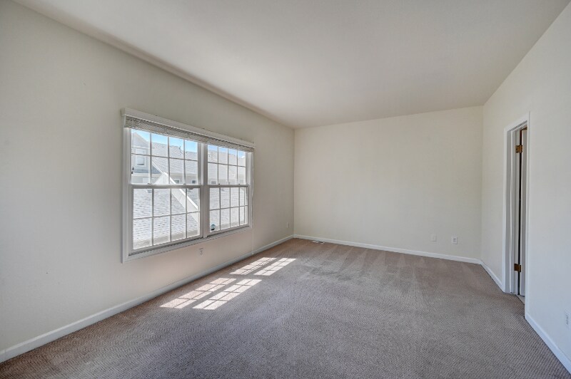 Building Photo - 927 Jersey St