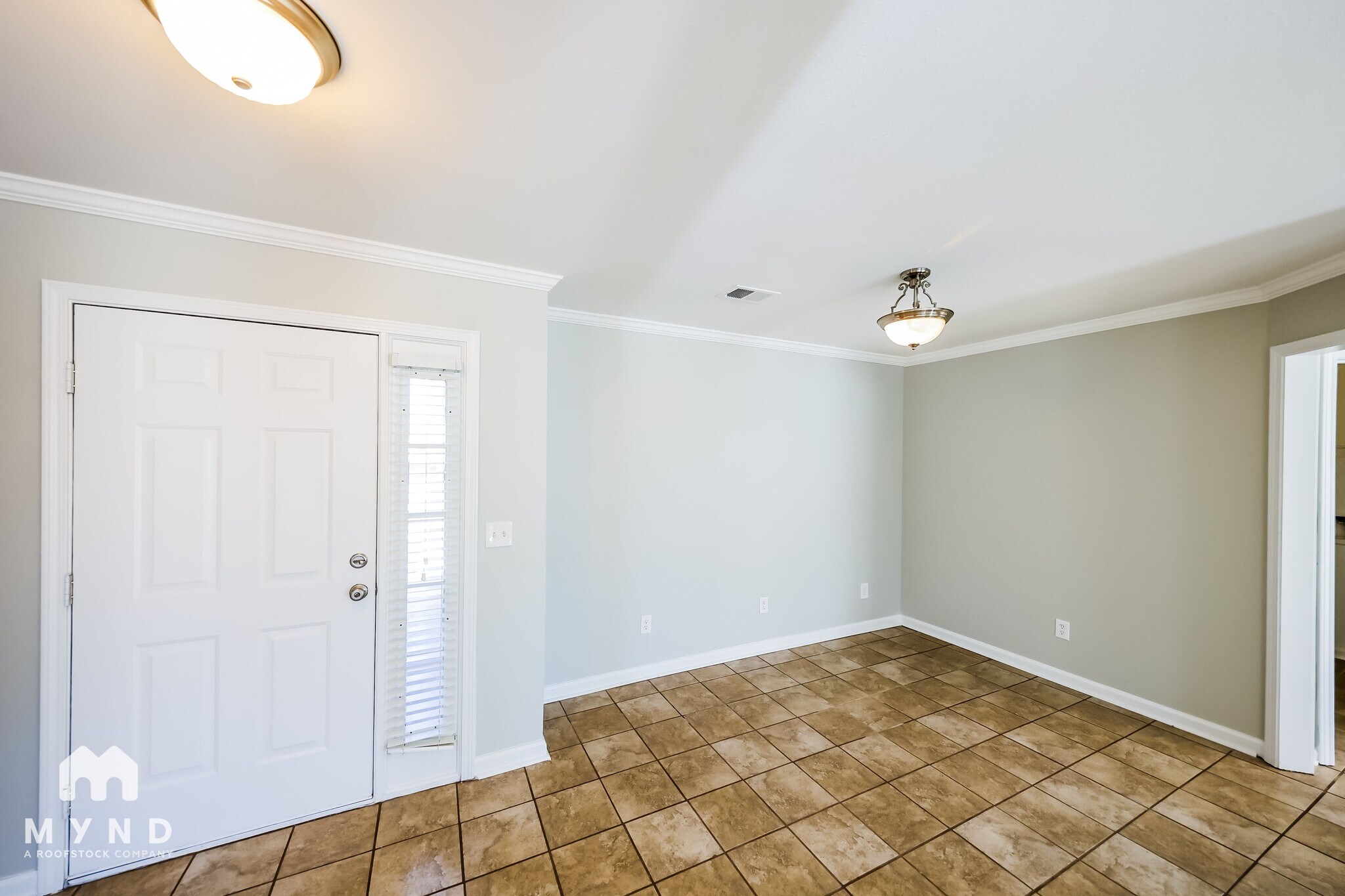 Building Photo - 4010 Cambridge Dr