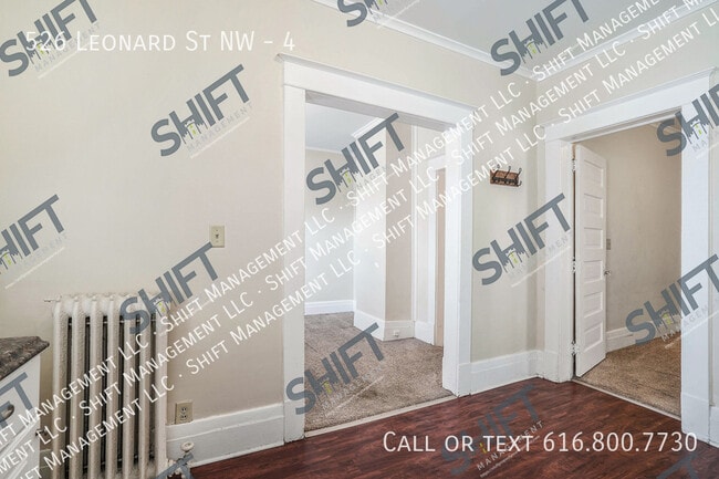 Building Photo - 526 Leonard St NW
