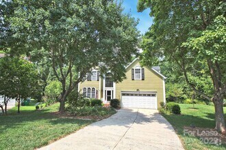 Building Photo - 9001 Warbler Ct