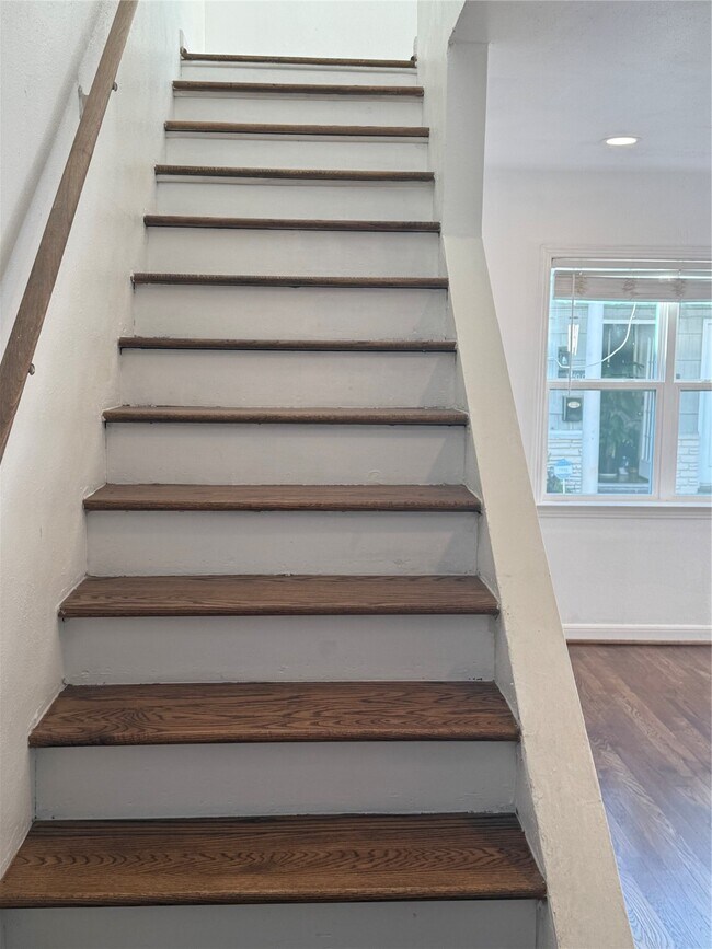 Building Photo - 1848 Portsmouth St