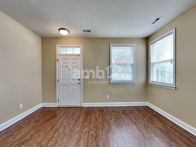 Building Photo - 2845 Roundleaf Ct