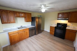 Building Photo - 60 Essex St