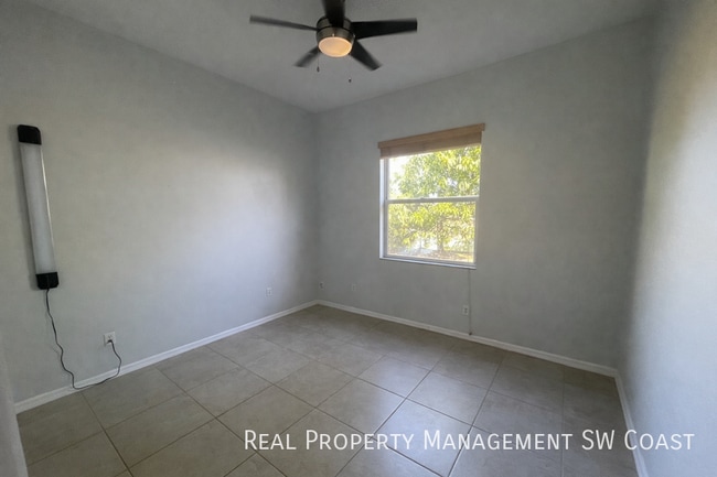 Building Photo - 816 Grand Rapids Blvd