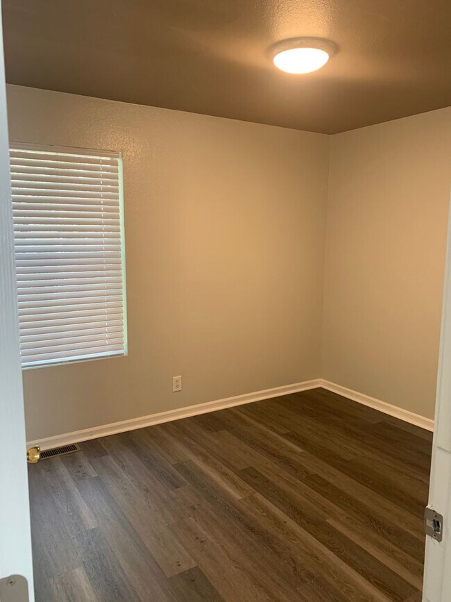 Building Photo - Nestled on a quiet dead-end street, 773 offers a peaceful retreat with the comfort and convenienc...