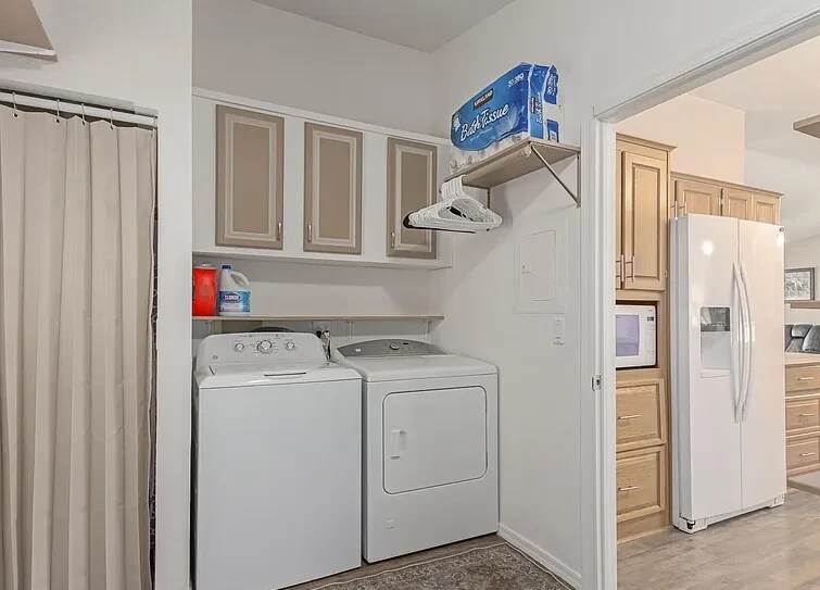 Building Photo - 8195 S Vandemoer Ln