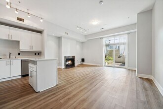 Building Photo - Available Now! 1 Bedroom + Den In Adams Morgan/ Dupont/ U Street