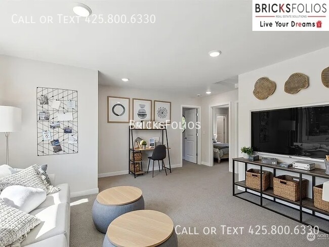 Building Photo - 3836 McCormick Vlg Dr