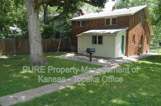 Building Photo - 419 SW Fillmore St