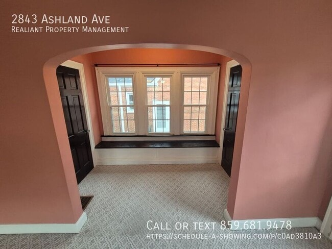 Building Photo - 2843 Ashland Ave