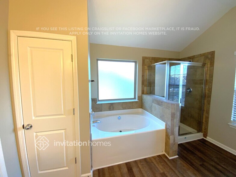 Building Photo - 340 Madison Grace Ave