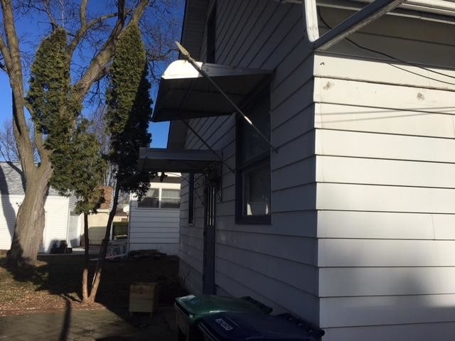 Building Photo - 941 6th Ave SE