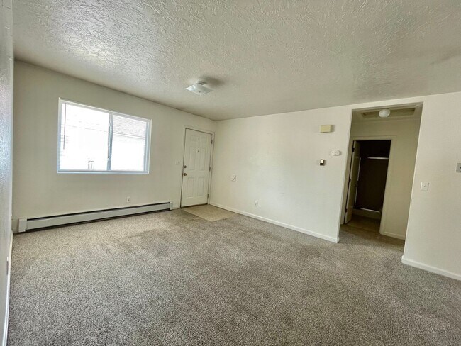 Building Photo - 2117 9th Ave