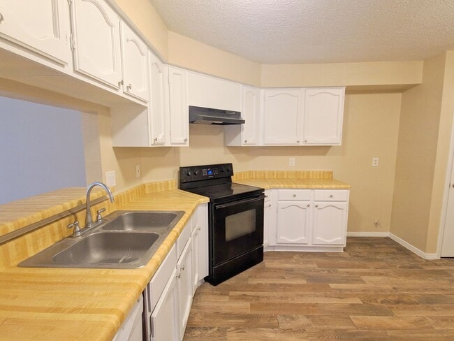 Building Photo - 4410 Dawn Creek Ln