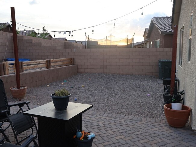 Building Photo - 9020 E Pantano Bluff Dr