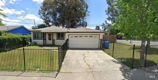 Primary Photo - 101 Mark Ave