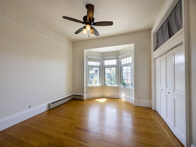 Building Photo - 1937 Russell St