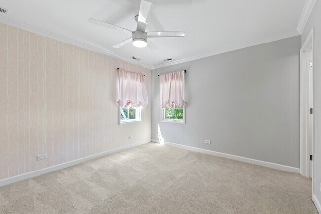 Building Photo - 544 Phillippa St