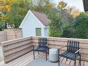 Building Photo - 3249 Lakeford Dr