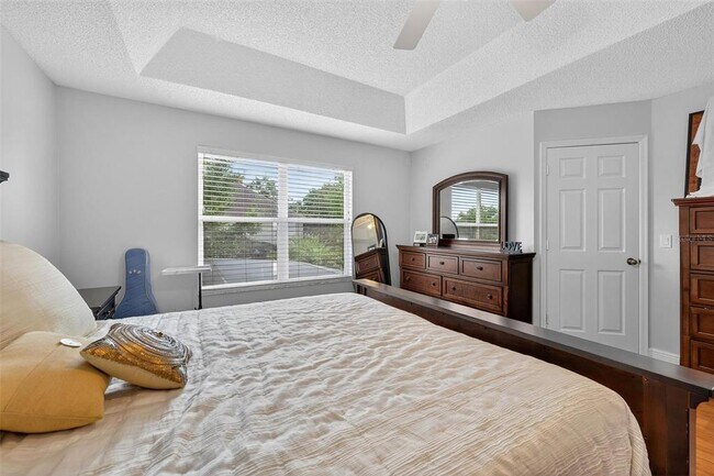 Building Photo - 1400 Holly Glen Run