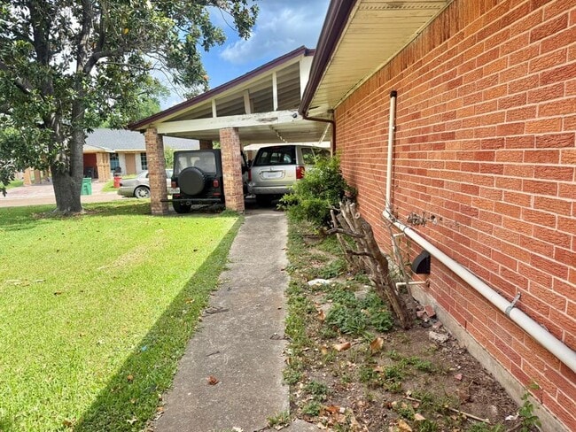 Building Photo - 5218 Canterway Dr