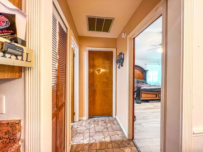 Building Photo - For Rent | Hidden Glen Community | 4 Bed, ...