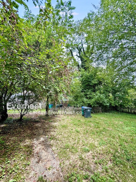 Building Photo - 1402 Ashley St