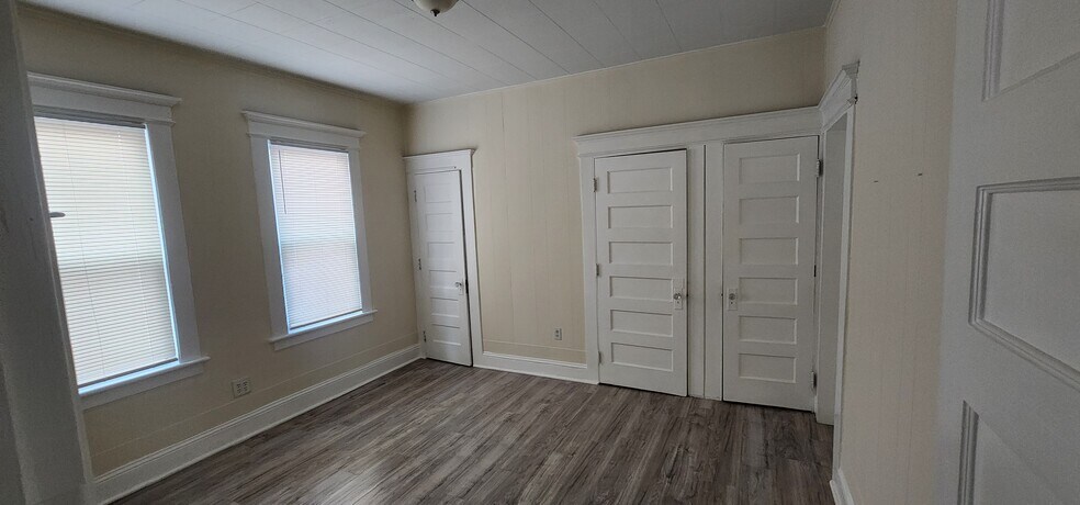 Building Photo - 2583 Main St