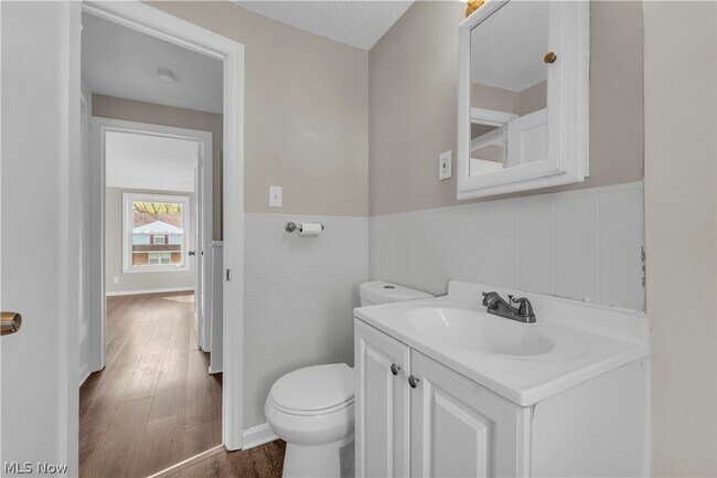 Building Photo - 24891 Fisher Rd