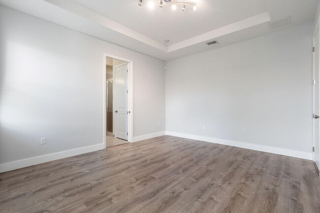 Building Photo - 3330 NW 124th Way