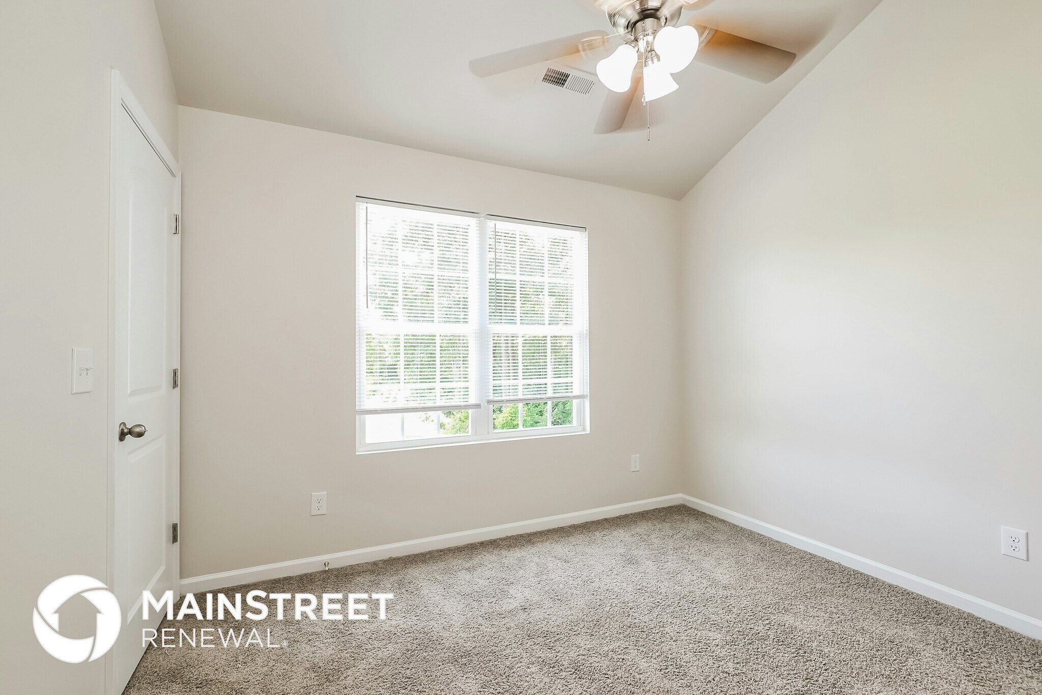 Building Photo - 6282 Brentwood Park Ct
