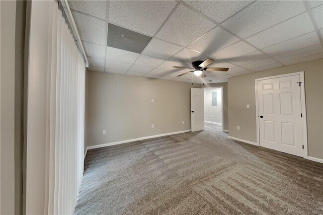 Building Photo - 1463 Shadowrock Heights