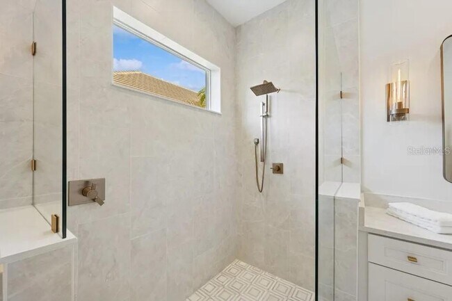 Building Photo - 7346 Edenmore St