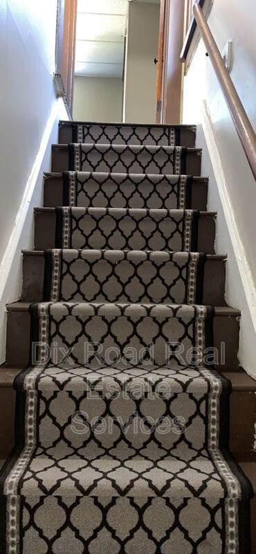 Building Photo - 526 Brandt St