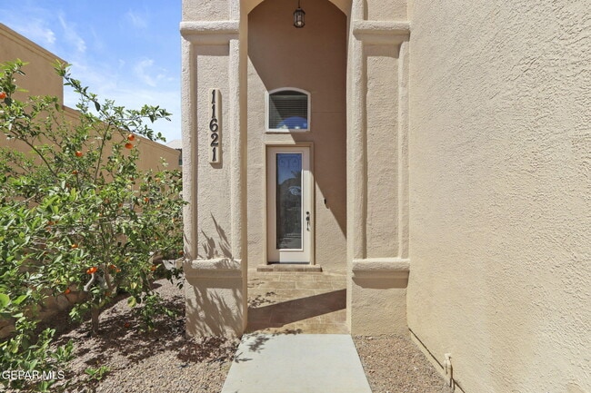 Building Photo - 11621 St Martin Way