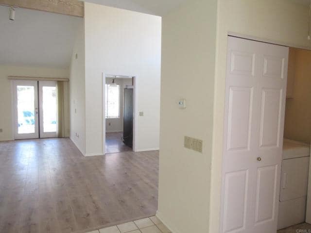 Building Photo - 4052 Aeolia Way
