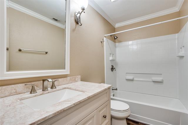 Building Photo - 1410 Thackery Dr