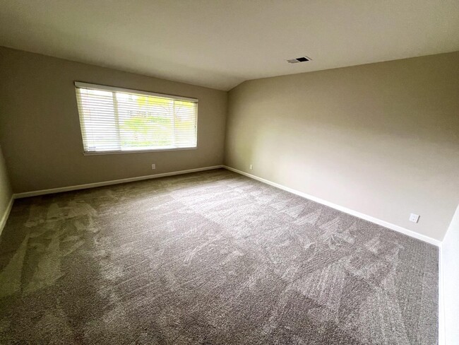 Building Photo - 4396 Glenpark Dr