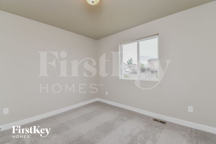 Building Photo - 10141 Luneth Dr