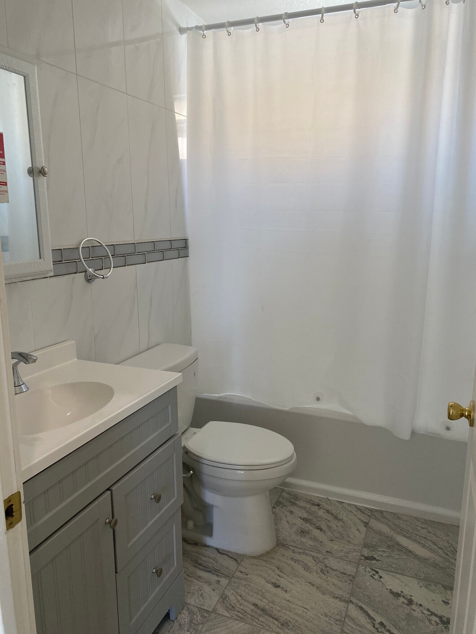 Building Photo - 4059 Brighton Ave