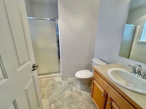 Building Photo - Lovely 3 bed Townhome near desirable Greenlake!